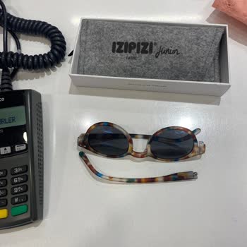 İlk Kullanımda Kırılan Çocuk Gözlüğü Ve Kaybolan Parça Mağduriyeti