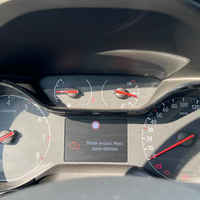 Yeni Opel Corsa'da Tekrarlayan Motor Arızası Güvenimi Sarsıyor