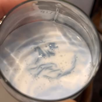 Laktozsuz Süt Mavi Renkte Çıktı, Güvenimiz Sarsıldı