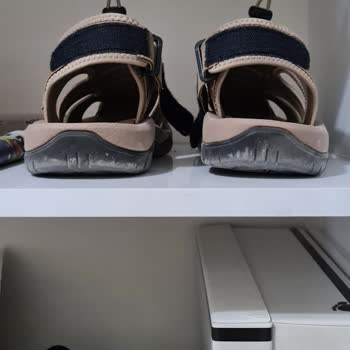 Aldığım Sandaletin Tabanındaki Yamukluk Yüzünden Mağdur Oldum