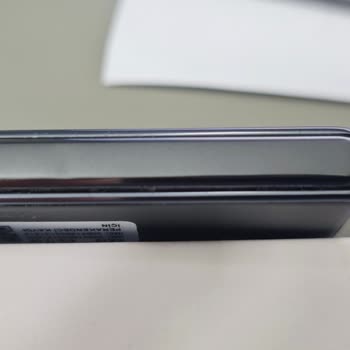 Katlanabilir Telefon Menteşe Arızası Ve Garanti Mağduriyeti