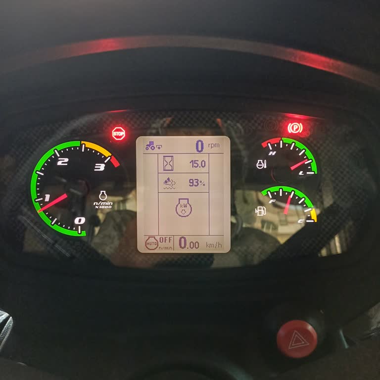 Yeni Aldığım Traktörde Stop Lambası Ve Uyarı Sorunu, Servisten Destek Alamıyorum