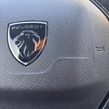 Peugeot 408 Direksiyonunda Oluşan Çatlak Ve Garanti Sorunu