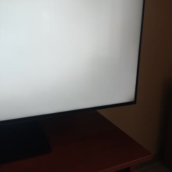 TCL Televizyonumda Ekran Kararması Var, Servis ve Müşteri Hizmetleri Çözüm Sunmuyor