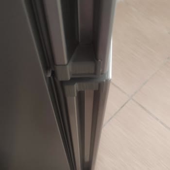 Siemens Buzdolabında Kapak Farkı Ve Değişim Taleplerim Karşılanmıyor