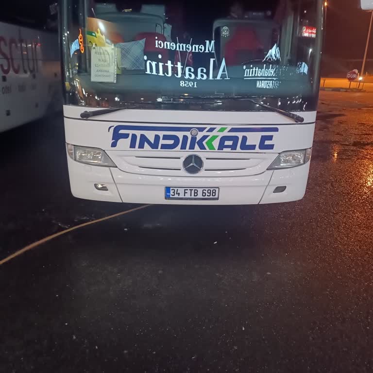 Otobüs Firması Yolcuları Benzinlikte Bırakıp Kaba Davranış Sergiledi