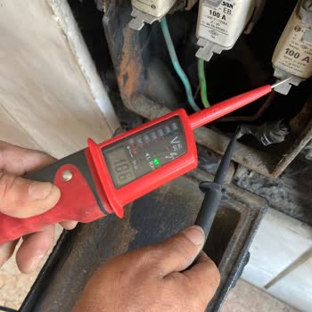 Elektrik Dalgalanması Cihazlarımı Tehlikeye Atıyor, Ayedaş Sorunu Çözmüyor