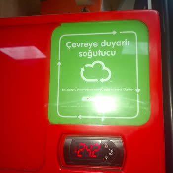 Coca-Cola Dolabı 3 Aydır Onarılmıyor, Servis Gelmiyor!