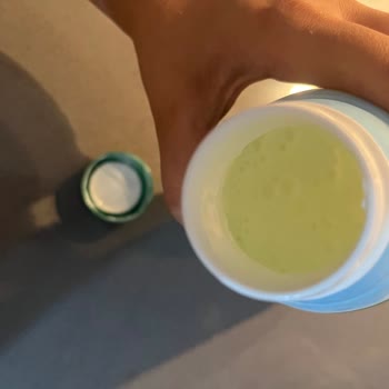 Sütaş Kefir Açınca Köpürdü Ve Şişeden Taştı