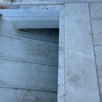 Gürültülü, Hijyensiz Ve Yanıltıcı Otel Deneyimi