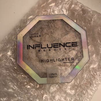 Kırık Ürün Teslimatı Ve Yetersiz Müşteri Hizmetleri Deneyimi