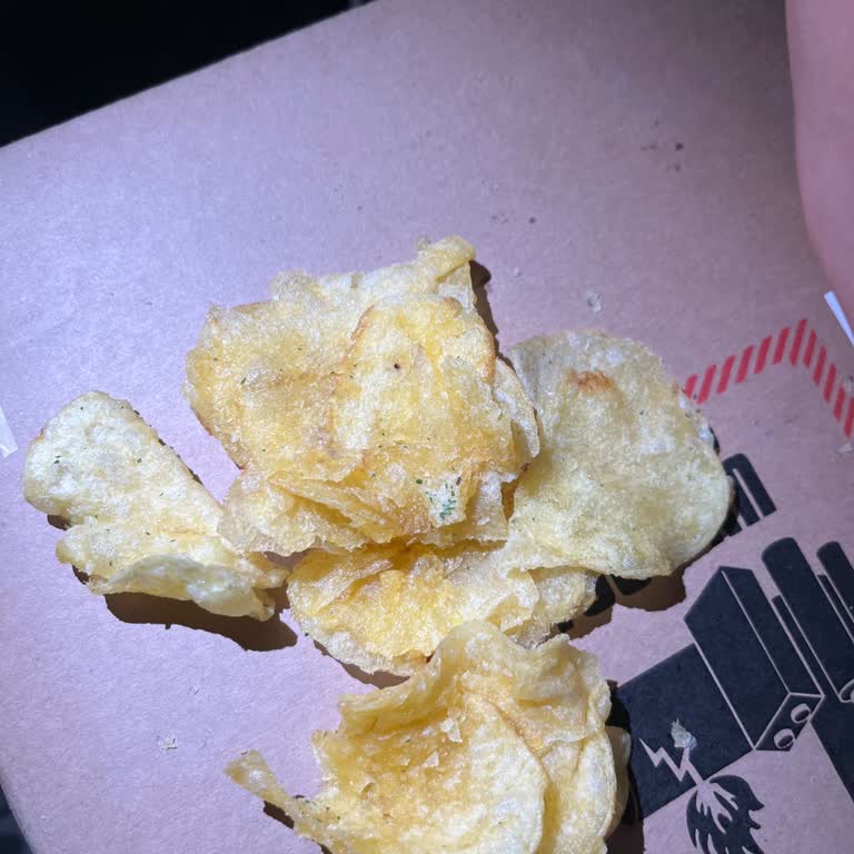 Lays Yoğurt Ve Mevsim Yeşillikli Cipsin Taş Gibi Çıkması