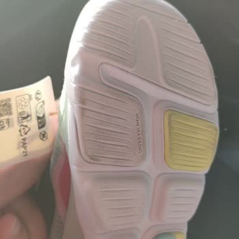 Kirli Ürün Teslimatı Ve Yetersiz Müşteri Hizmeti Deneyimi