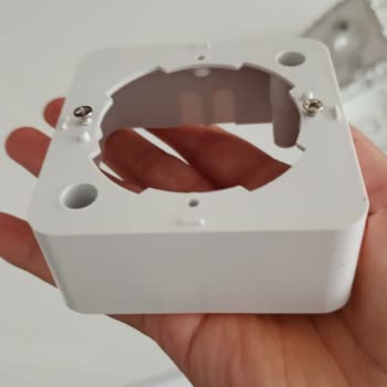 Uydu Priz Değişiminde Yüksek Fiyat Talebi Ve Fiyat Farklılıkları