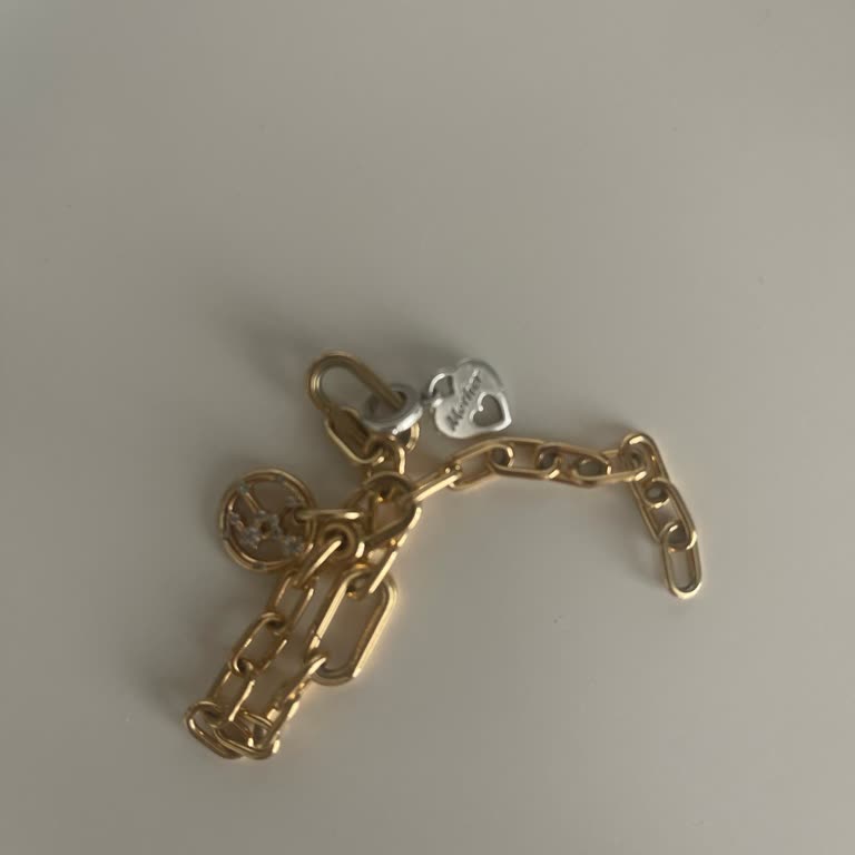 Aldığım Ürün Kısa Sürede Karardı, Değişim Veya İade Talep Ediyorum