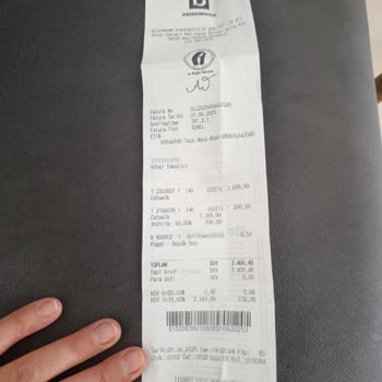 Bir Günlük Sandaletin Kusurları Ve Hayal Kırıklığı