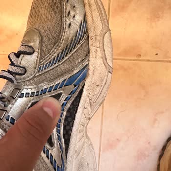 Greyder Ayakkabı 2 Ayda Yıprandı, İki Kez Red Cevabı Aldım