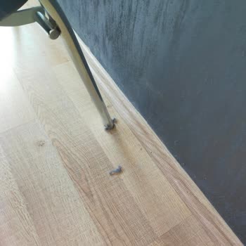 Ofis Temizliğinde Yetersiz Hizmet Ve Dikkatsiz Çalışanlar