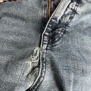 Colins Pantolonda Tekrarlayan Yırtık Sorunu Ve Garanti Mağduriyeti