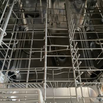 Teka Bulaşık Makinesi Parçalarının Paslanması Ve Ücretli Değişim Talebi