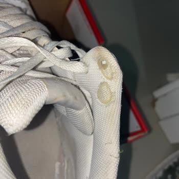 Aldığım Ayakkabı 1 Ayda Açıldı, Değişim Talebim Reddedildi