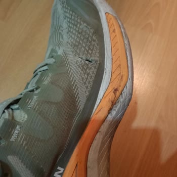 Boynerden Alınan Salamon Ayakkabıda Deformasyon Ve Garanti Reddi Mağduriyeti