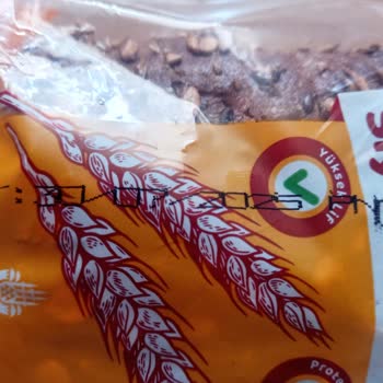 Küflü Ekmek Satışı Ve Şube Personelinin İlgisizliği Nedeniyle Mağduriyet