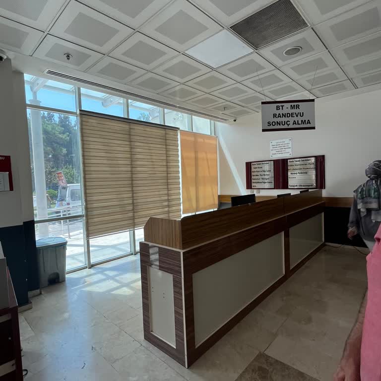 Yedikule Hastanesi Danışma Personelinin İlgisizliği ve Yönlendirme Eksikliği