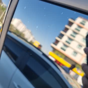 Cam Filmi Uygulamasında Oluşan Kusurlar Ve Memnuniyetsizlik