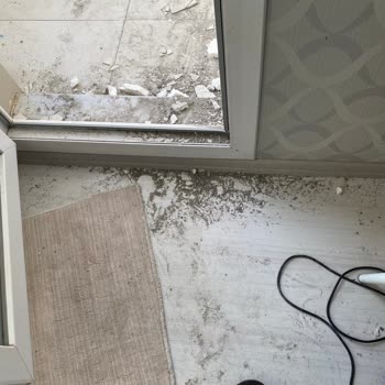 Deneyimsiz Servis Klima Montajında Evime Zarar Verdi Hasar Karşılanmadı