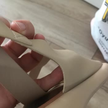 Aldığım Sandaletin Hızla Soyulması Ve Müşteri Hizmetlerinin İlgisizliği