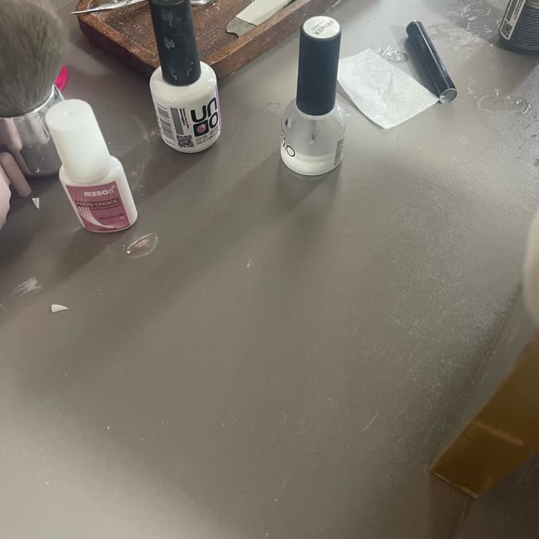 Gloria Nail Studio Hijyen Eksikliği Ve Uygunsuz Davranışlar Nedeniyle Hayal Kırıklığı