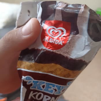 Algida Aldığımız Dondurmanın Yarısı Eksikti