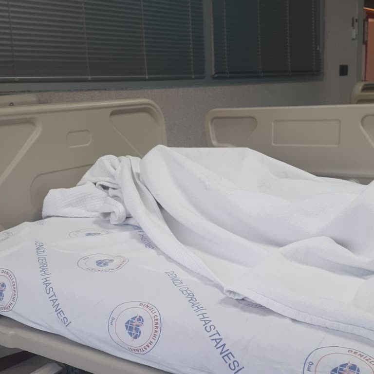 Boş Oda Varken Dar Müşahede Odasında Tutulduk