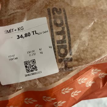 Aldığım Simidin İçinden Büyük Taş Çıktı Dişim Kırılabilirdi