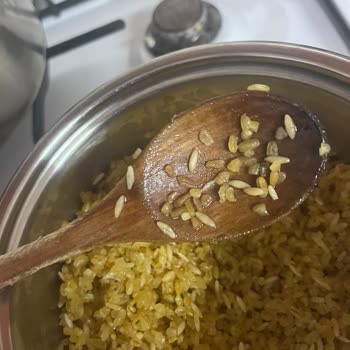 Bulgur Ve Arpa Şehriyede Kurt Şoku