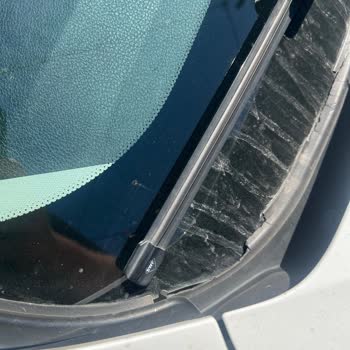 BMW Cam Fitilleri Hızla Kopuyor, Çözüm Bekliyorum