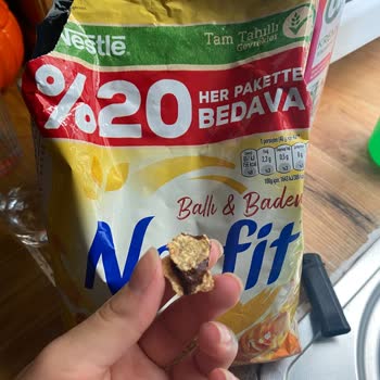 Satın Aldığım Gevreğin İçinden Yabancı Cisim Çıktı, Ücret İadesi Talep Ediyorum