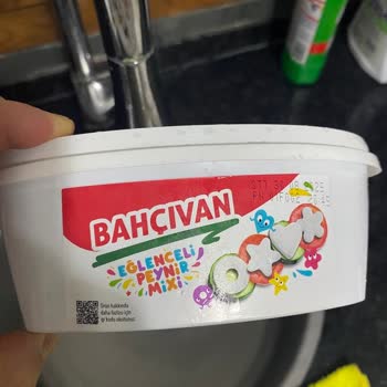 Aldığım Peynirin Rengi Maviye Döndü, Firma Dönüş Yapmıyor