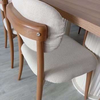 Aldığım Sandalyeler Farklı Geldi Muhatap Bulamıyorum Çözüm Yok