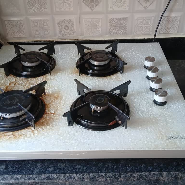 Çatlayan Ocak Camı, Yanlış Parça Ve Çözülemeyen Servis Sorunu