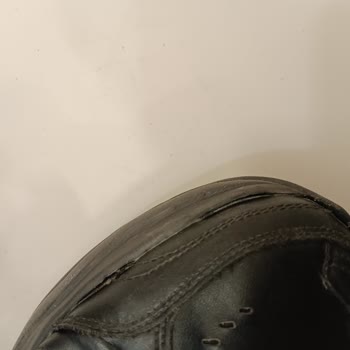 Az Kullanılan Nike Air Monarch Ayakkabının Hızla Deforme Olması Ve Garanti Sorunu