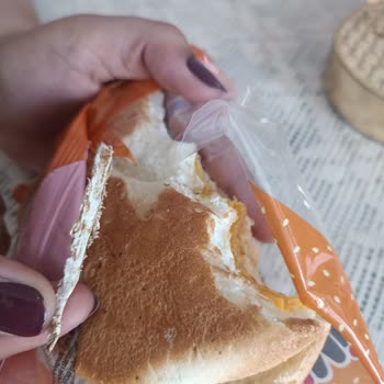 Satın Alınan Tavuk Burgerde Yabancı Madde Çıkması