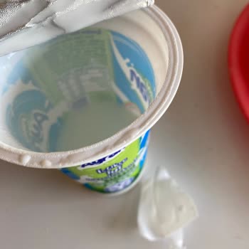 Ayranın İçinden Plastik Parça Çıktı