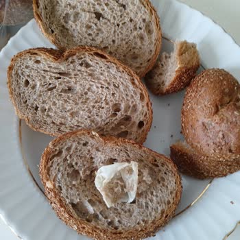 Mersin Çağdaşkent Luna Patiseri Ürünlere Dikkat Etmiyor!