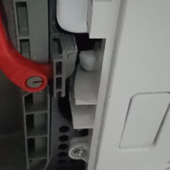 Kurutma Makinemde Sürekli Su Kaçağı Ve Çözülmeyen Servis Sorunu