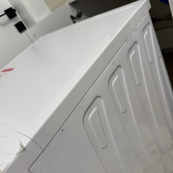 Yeni Alınan Çamaşır Makinesi Aşırı Sesli Çalışıyor Ve Yerinde Durmuyor