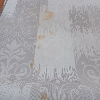 Sancak Halı Yıkama Halımı Lekeli Getirdi, Sorunumu Çözmüyor