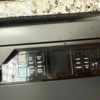 Yeni Alınan Bulaşık Makinesinde Tuş Yazılarının Silinmesi Ve Değişim Talebinin Reddedilmesi