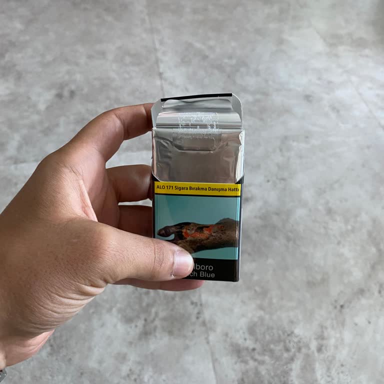 Marlboro Touch Blue Paketinde Üretim Hatası Şoku